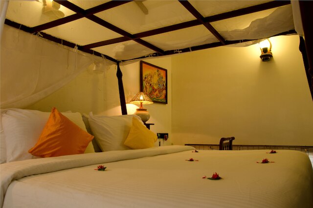 プンナマダ リゾーツ