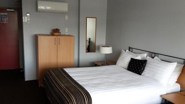 オフ ブロードウェー モーテル