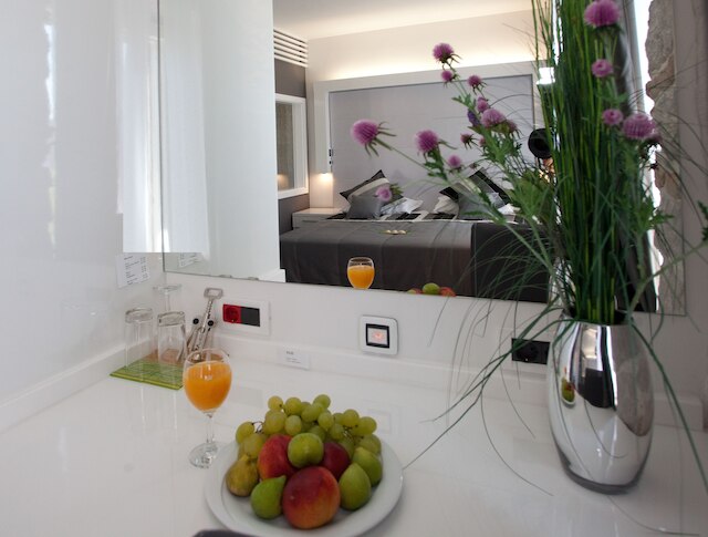 オーセンティック ラグジュアリー ルームズ