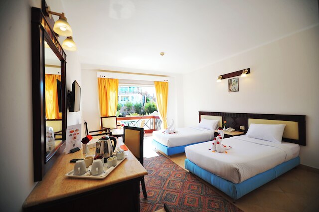 ファルコン ナーマ スター ホテル