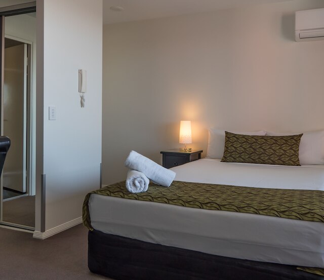 ザ チャームサイド アパートメンツ