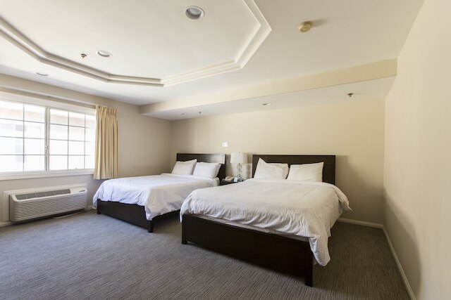 ウィルシャー クレスト ホテル ロサンゼルス