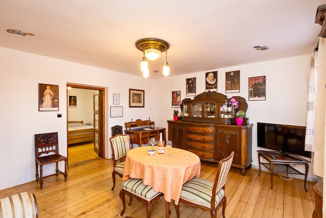 ペンション ノスタルジー - ミニホテル