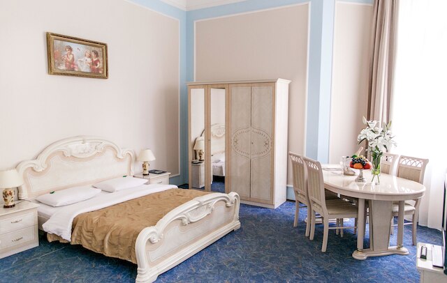 ジョージ ホテル