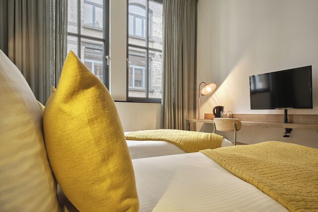 ホテル・アクア by HappyCulture