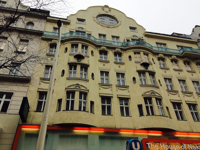 ホテル ペンション マリアヒルフ