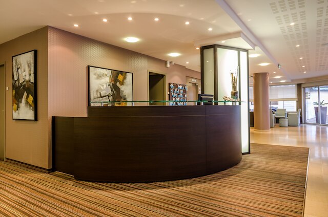 ヘルゴン ホテル – ルルド ピレネー