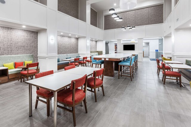 ハンプトン イン & スイーツ ダラス I-30 コックレル ヒル