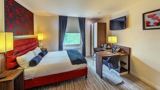 シンプリー ルームズ & スイーツ