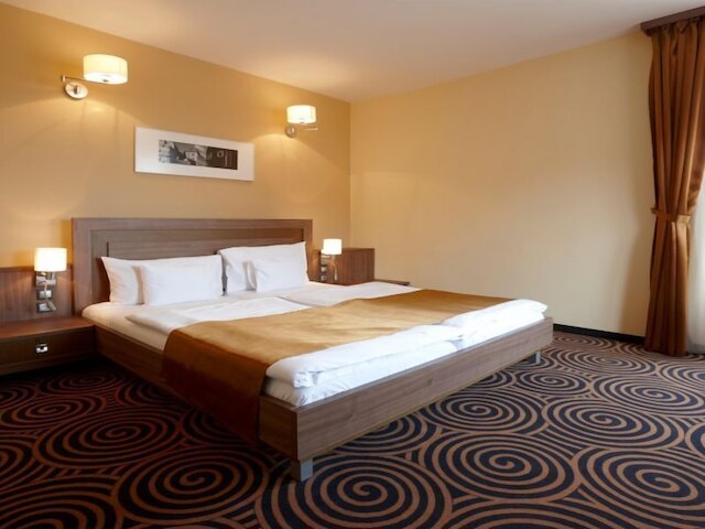 サンドール ホテル