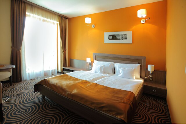 サンドール ホテル