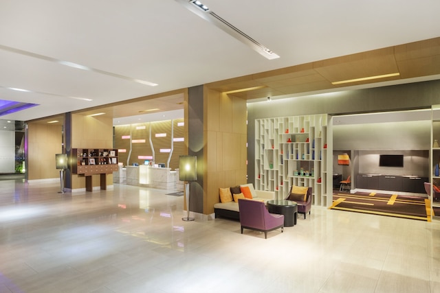 フォー ポイント バイ シェラトン バンコク スクンビット 15