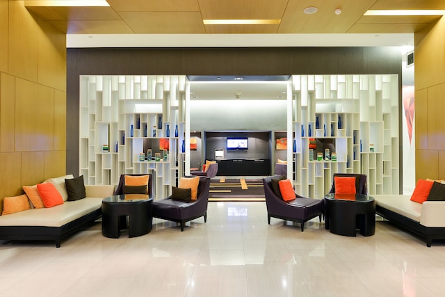 フォー ポイント バイ シェラトン バンコク スクンビット 15