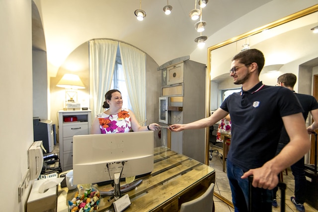 ミス ソフィーズ チャールズ ブリッジ