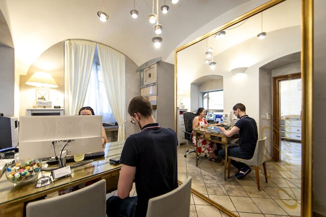 ミス ソフィーズ チャールズ ブリッジ