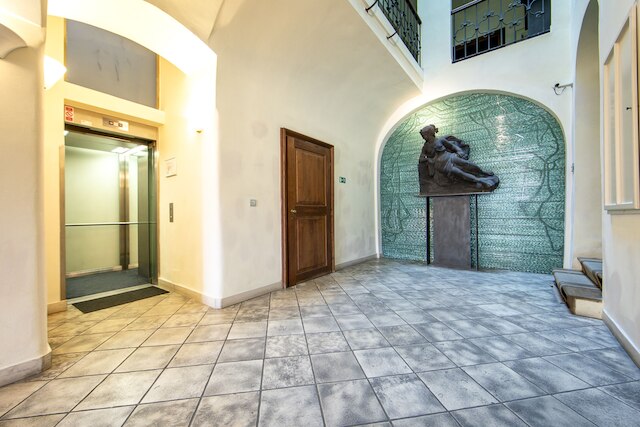 ミス ソフィーズ チャールズ ブリッジ