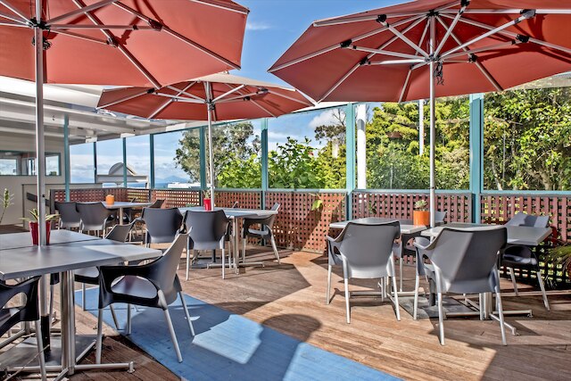 タウポ デブレッツ スパ リゾート