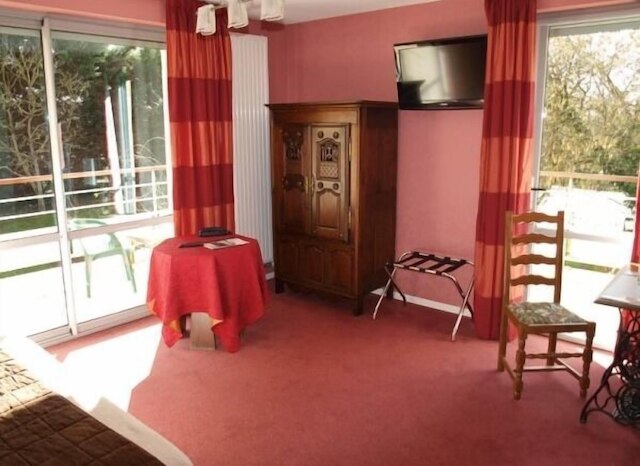 ホテル ル クロ シャンペル