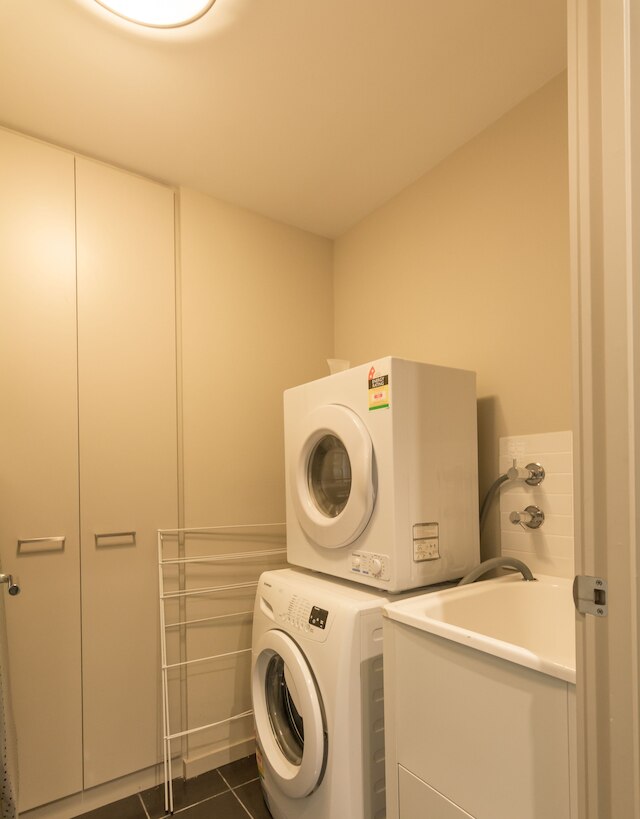 AKOM アット ドックランズ