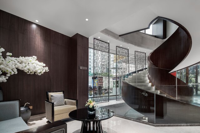 ミンシャン ラサ グランド ホテル (岷山拉薩大酒店)