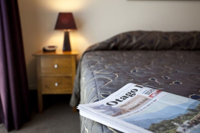 コモドア モーテルズ