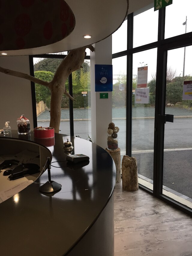 キリヤード ダイレクト ラ ロシェル シュッド アイトレ