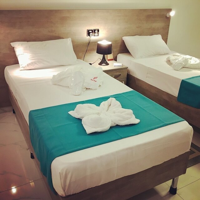 フォー レスト アパートホテル