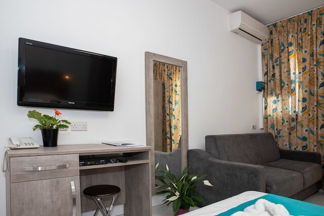 フォー レスト アパートホテル