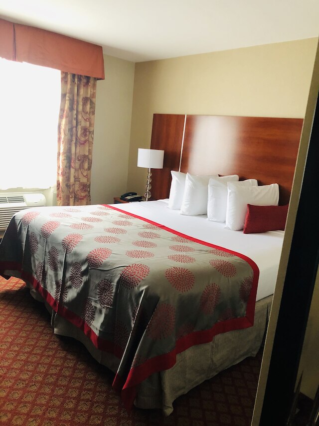 ラマダ バイ ウィンダム スタテン アイランド