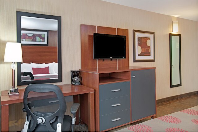 ラマダ バイ ウィンダム スタテン アイランド