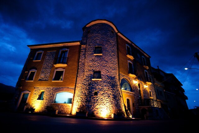 ホテル ヴィラ トーレ アンティカ