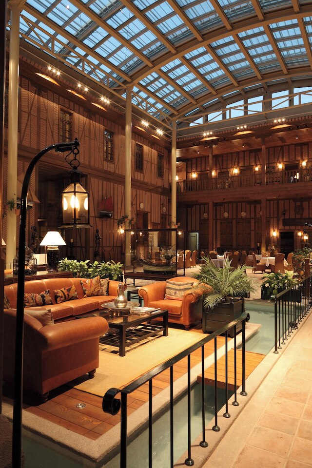 ディバン チュクルハーン - ブティック クラス