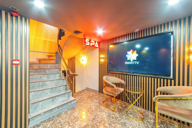 ミス ロイヤル ホテル & スパ