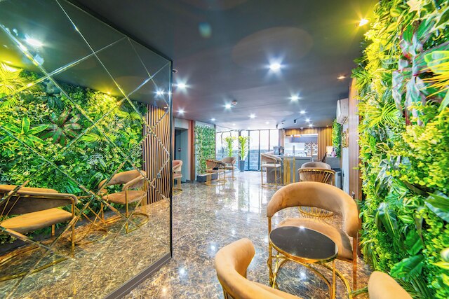 ミス ロイヤル ホテル & スパ