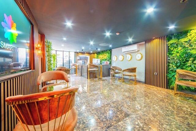 ミス ロイヤル ホテル & スパ