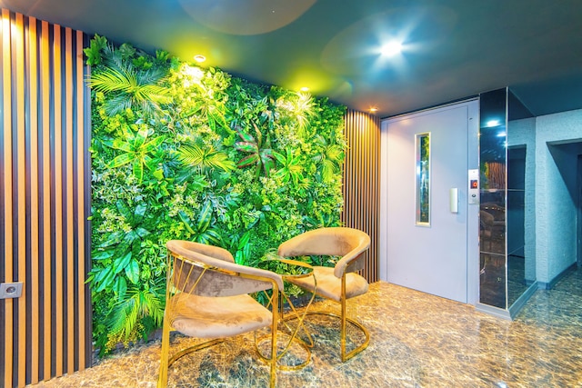 ミス ロイヤル ホテル & スパ