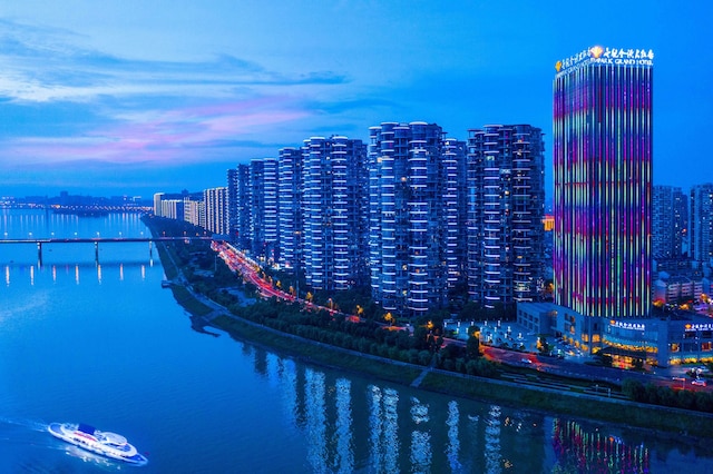 エンパーク グランド ホテル 長沙 (長沙世紀金源大飯店)