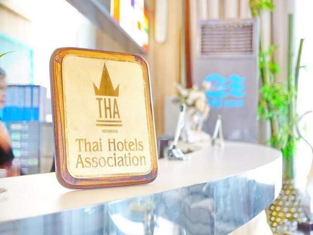 ベイ ホテル シーナカリン