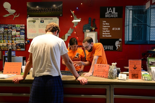 ジェイルハウス アコモデーション - ホステル