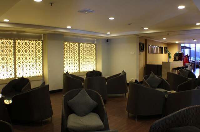 ホテル  サンティカ パンデギリン スラバヤ