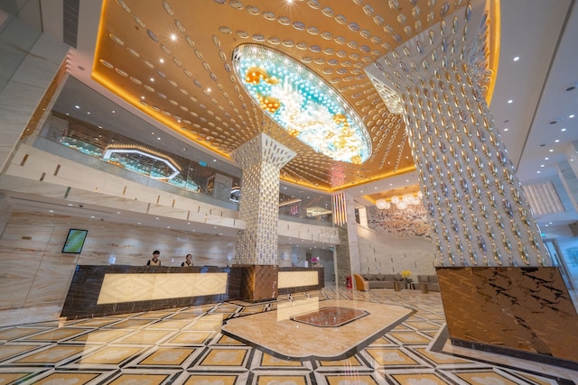 ホテル ゴールデン ドラゴン