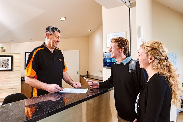 オークランド エアポート ロッジ