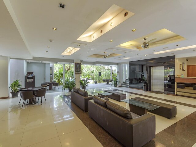 ウマラス ホテル アンド レジデンス