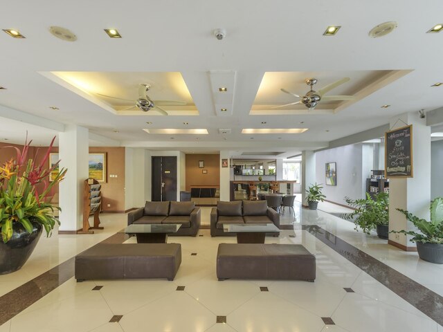 ウマラス ホテル アンド レジデンス