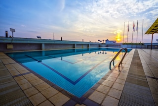 クリスタル クラウン ホテル