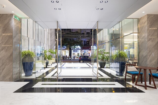 ザ サマー ホテル