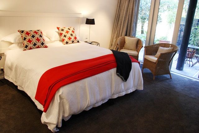 アカシア クリフ ロッジ