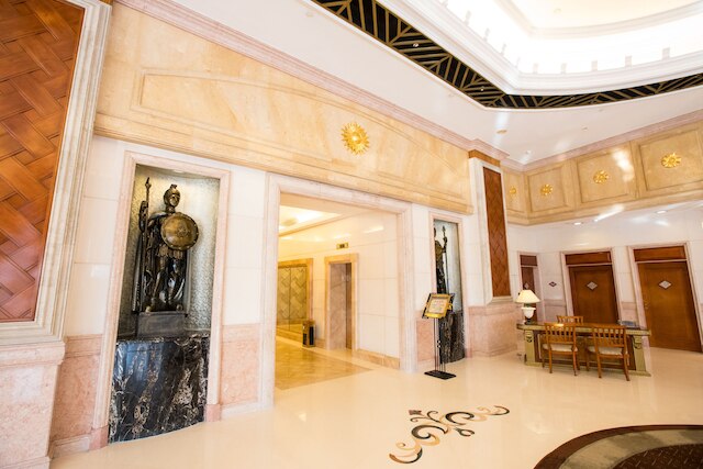 ゴールデン クラウン チャイナ ホテル (澳門金皇冠中国大酒店)