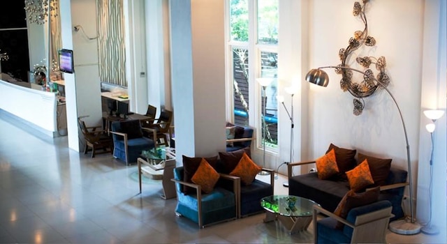 プラジャクトラ デザイン ホテル