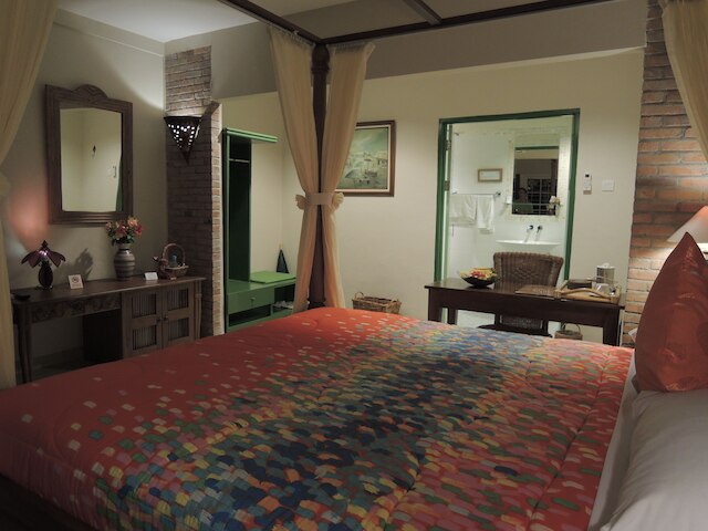 ホテル デリ リバー